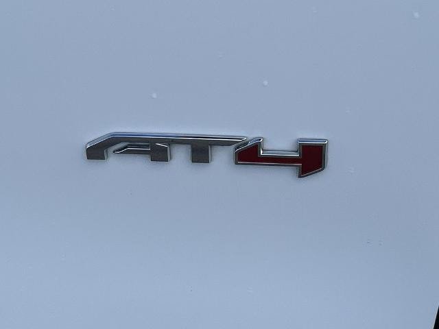 Used 2024 GMC Terrain AT4 AWD/4WD image 22