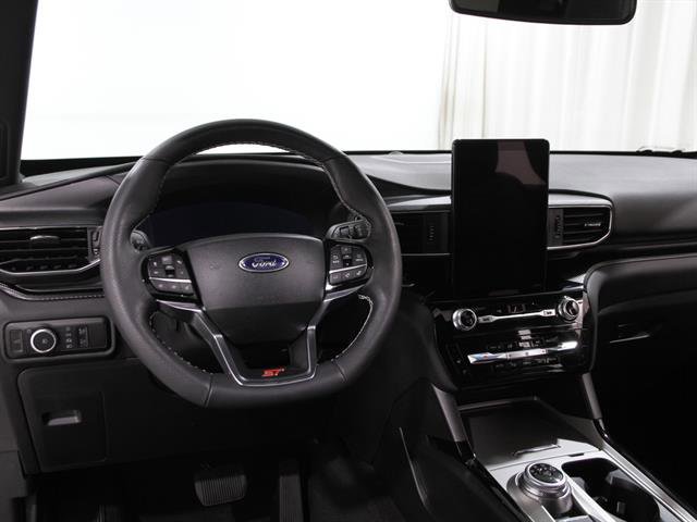 Certified 2024 Ford Explorer ST w/ Equipment Group 401A image 8