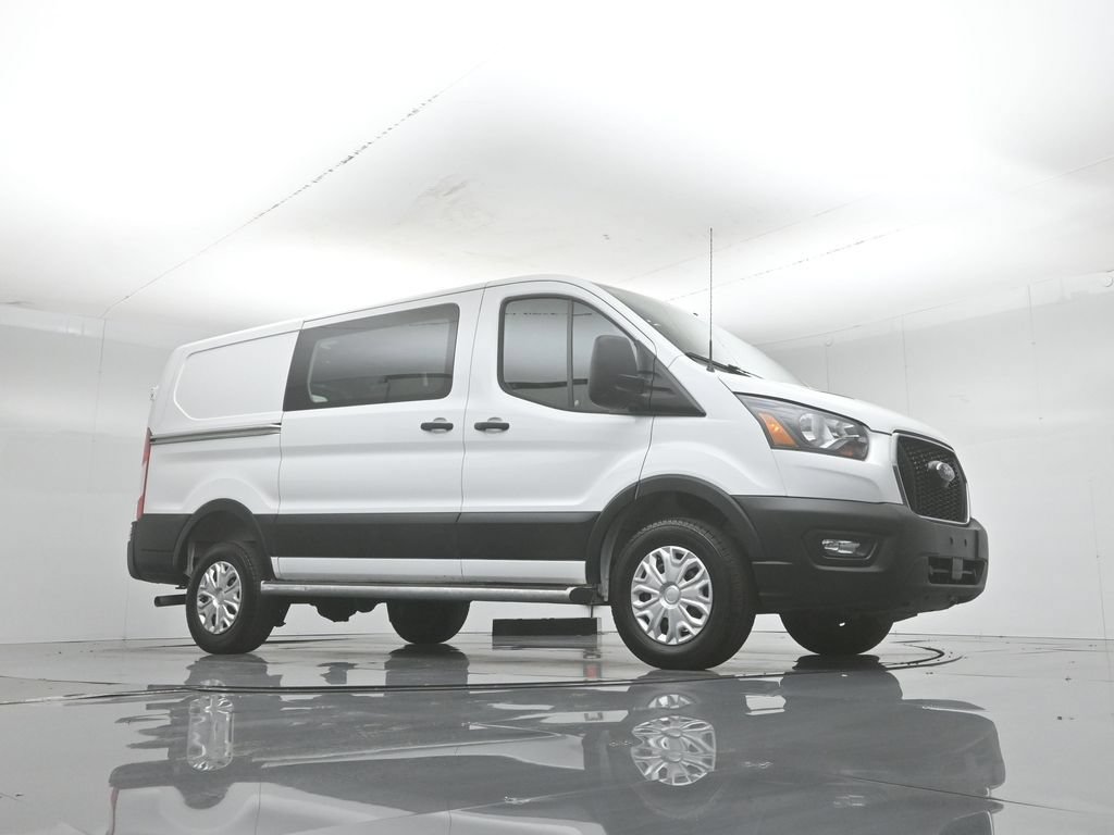 Certified 2025 Ford Transit 250 Low Roof w/ Exterior Upgrade Package RWD image 4