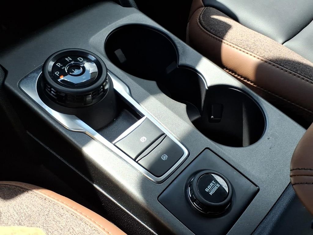 Certified 2025 Ford Bronco Sport Outer Banks w/ Outer Banks Tech Package+ AWD/4WD image 18