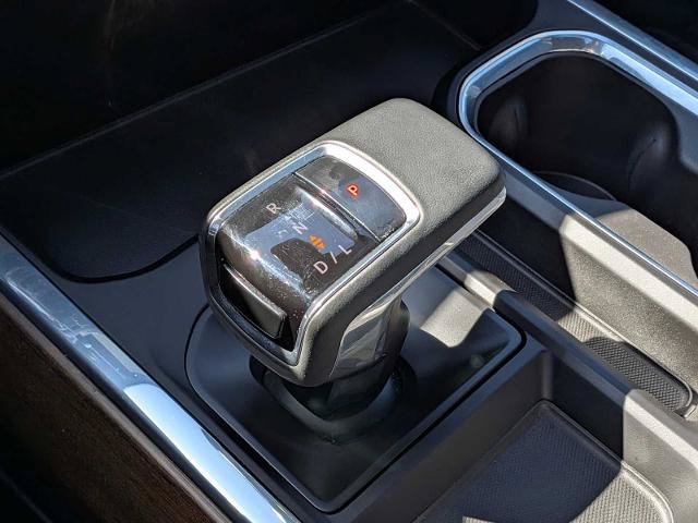 Used 2023 Chevrolet Silverado 1500 High Country w/ High Country Premium Package AWD/4WD image 31
