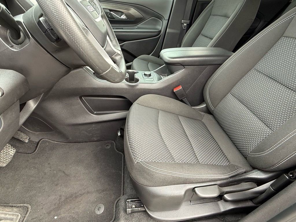 Used 2024 GMC Terrain SLE image 15
