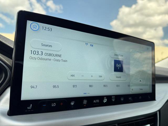 Certified 2025 Ford Escape Platinum image 25