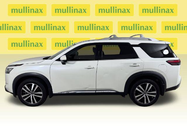 Used 2023 Nissan Pathfinder Platinum AWD/4WD image 12
