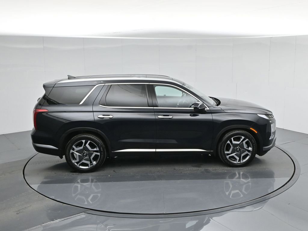 Used 2023 Hyundai Palisade Limited w/ Cargo Package image 42
