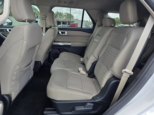 Certified 2021 Ford Explorer XLT RWD image 16