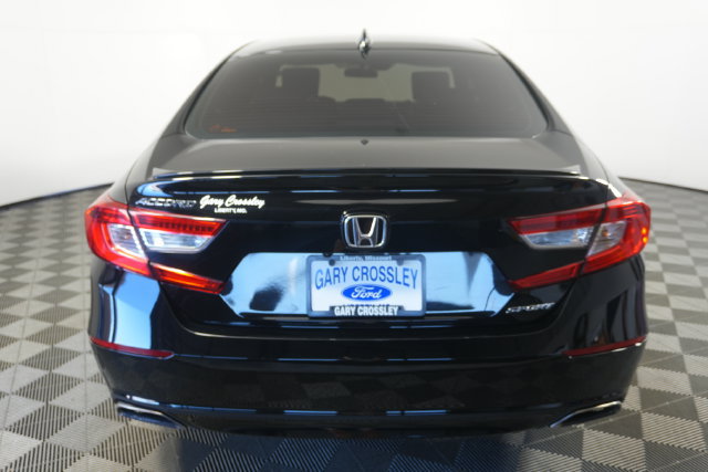 Used 2022 Honda Accord Sport image 4
