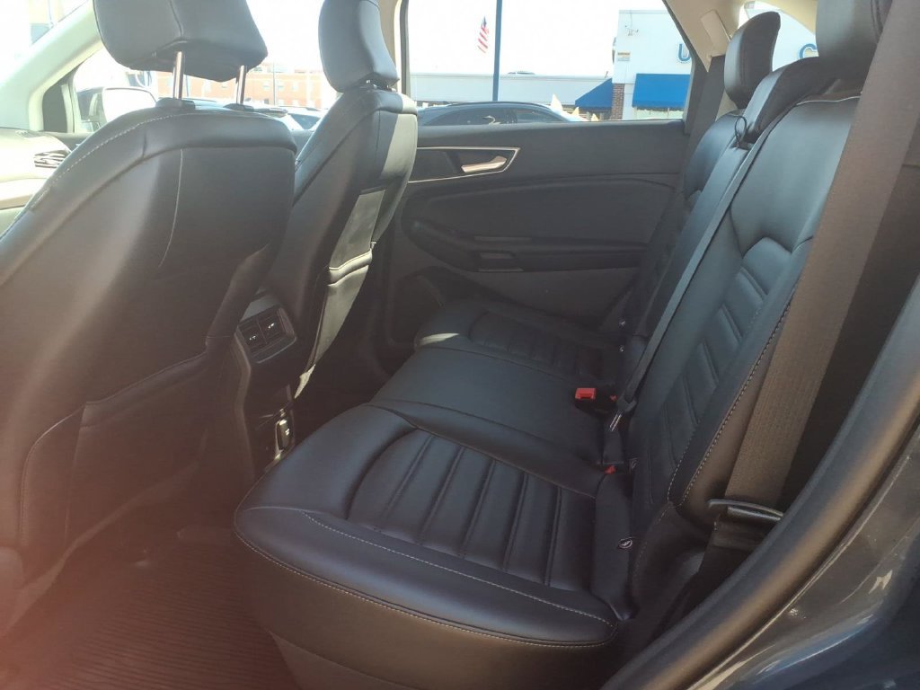 Certified 2024 Ford Edge SEL w/ Convenience Package AWD/4WD image 10