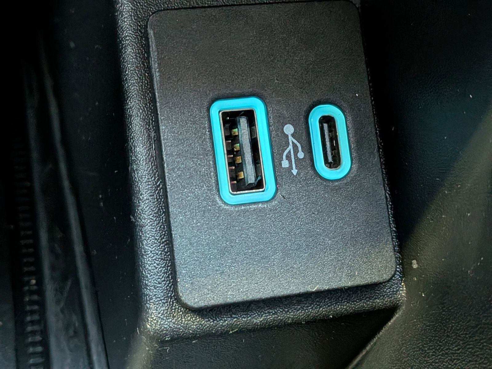 Certified 2024 Ford Edge SEL w/ Convenience Package image 25