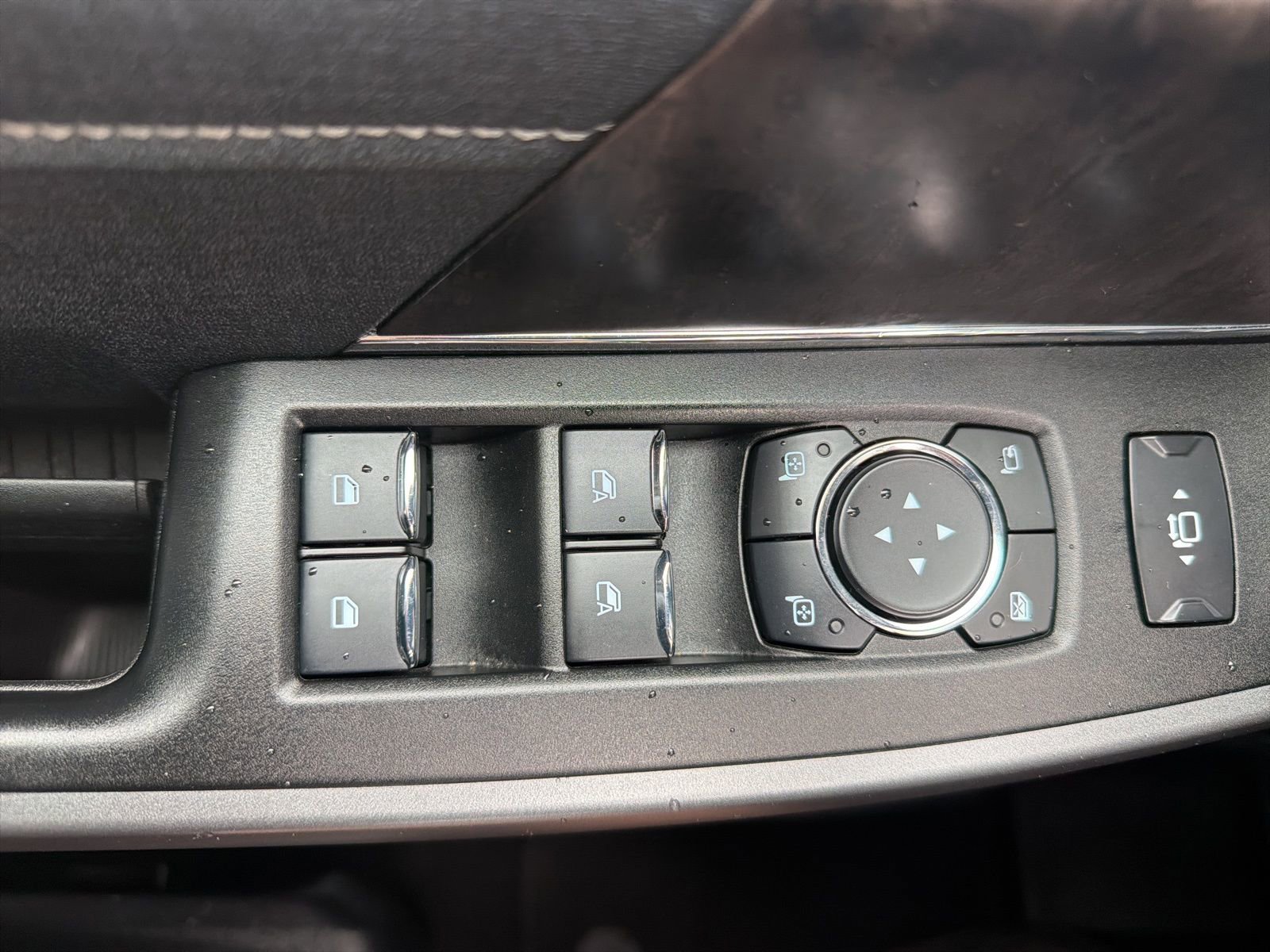 Certified 2025 Ford F250 Lariat w/ FX4 Off-Road Package image 15