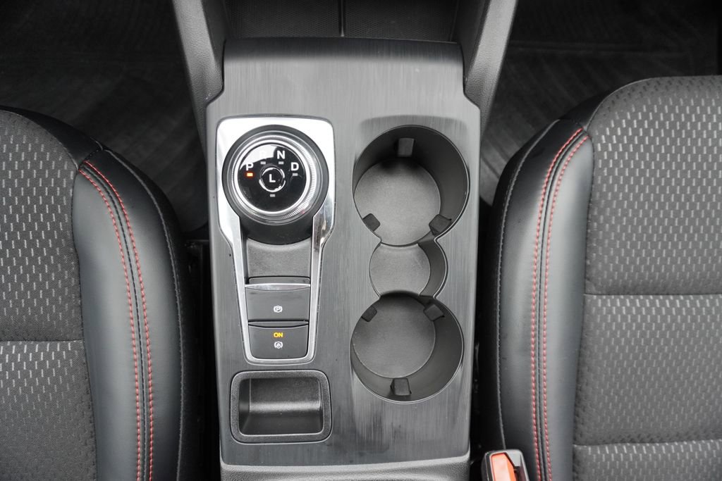 Certified 2025 Ford Escape ST-Line w/ Tech Pack #1 image 13