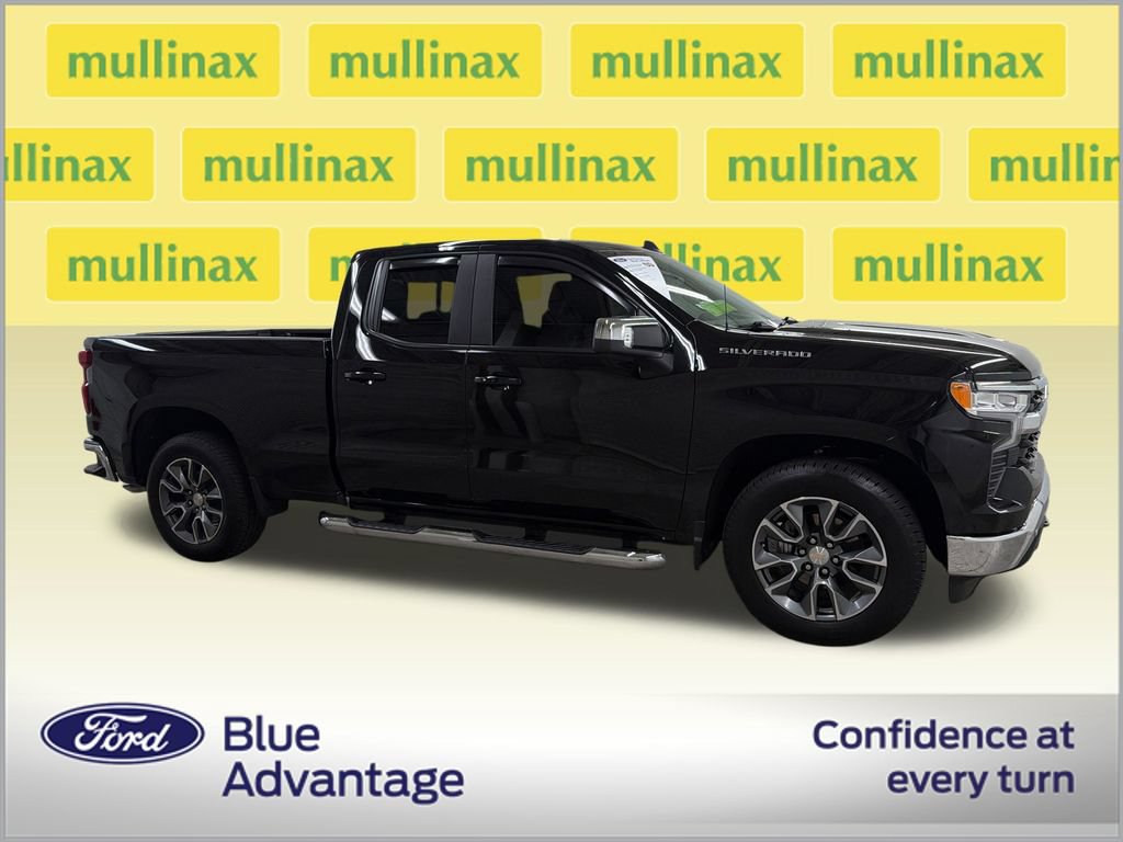 Used 2025 Chevrolet Silverado 1500 LT w/ All Star Edition Plus RWD image 2
