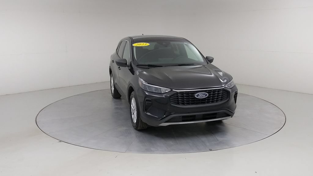 Certified 2023 Ford Escape Active w/ Tech Pack #1 AWD/4WD image 9