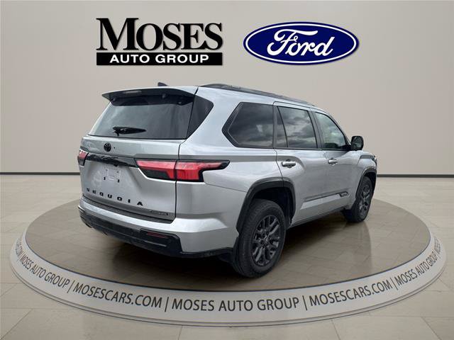 Used 2026 Toyota Sequoia Platinum AWD/4WD image 5