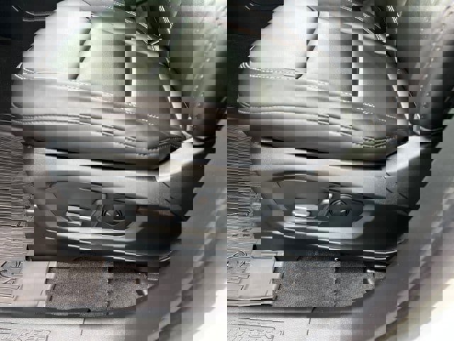 Certified 2022 Ford Explorer XLT w/ Equipment Group 202A image 12