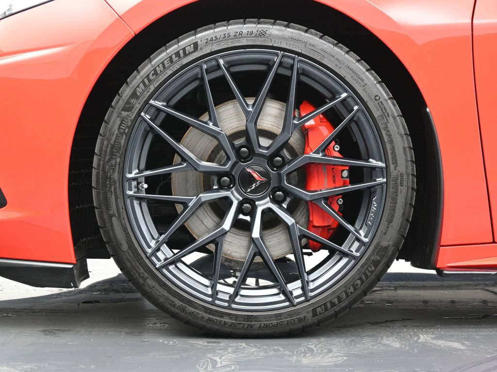 Used 2021 Chevrolet Corvette Stingray Premium Conv w/ Z51 Performance Package RWD image 27