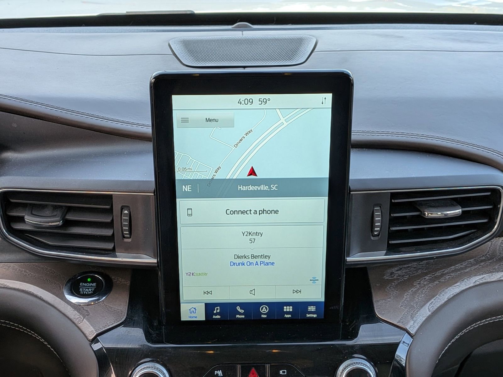 Certified 2021 Ford Explorer Platinum w/ Equipment Group 601A image 19