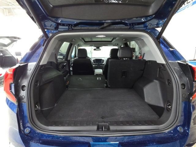 Used 2021 GMC Terrain SLT w/ Infotainment Package II image 10