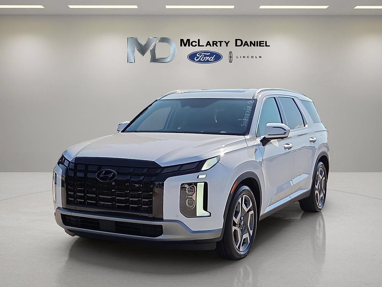 Used 2025 Hyundai Palisade Limited AWD/4WD image 2