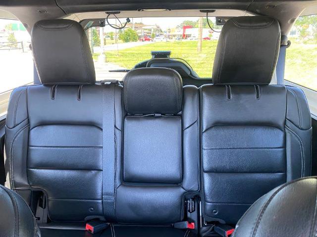 Used 2018 Jeep Wrangler Unlimited Sahara AWD/4WD image 25