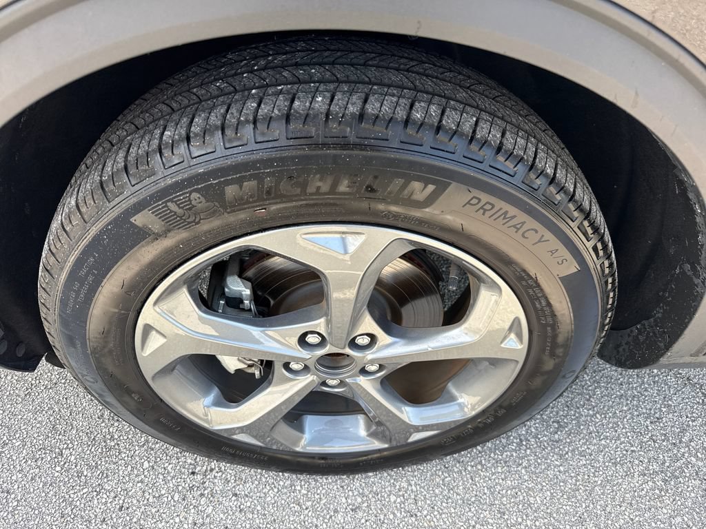 Certified 2025 Ford Escape ST-Line FWD image 13