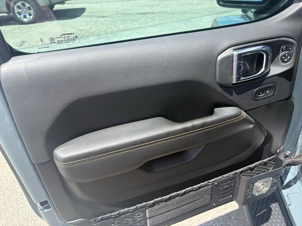 Used 2025 Jeep Gladiator Sport AWD/4WD image 19