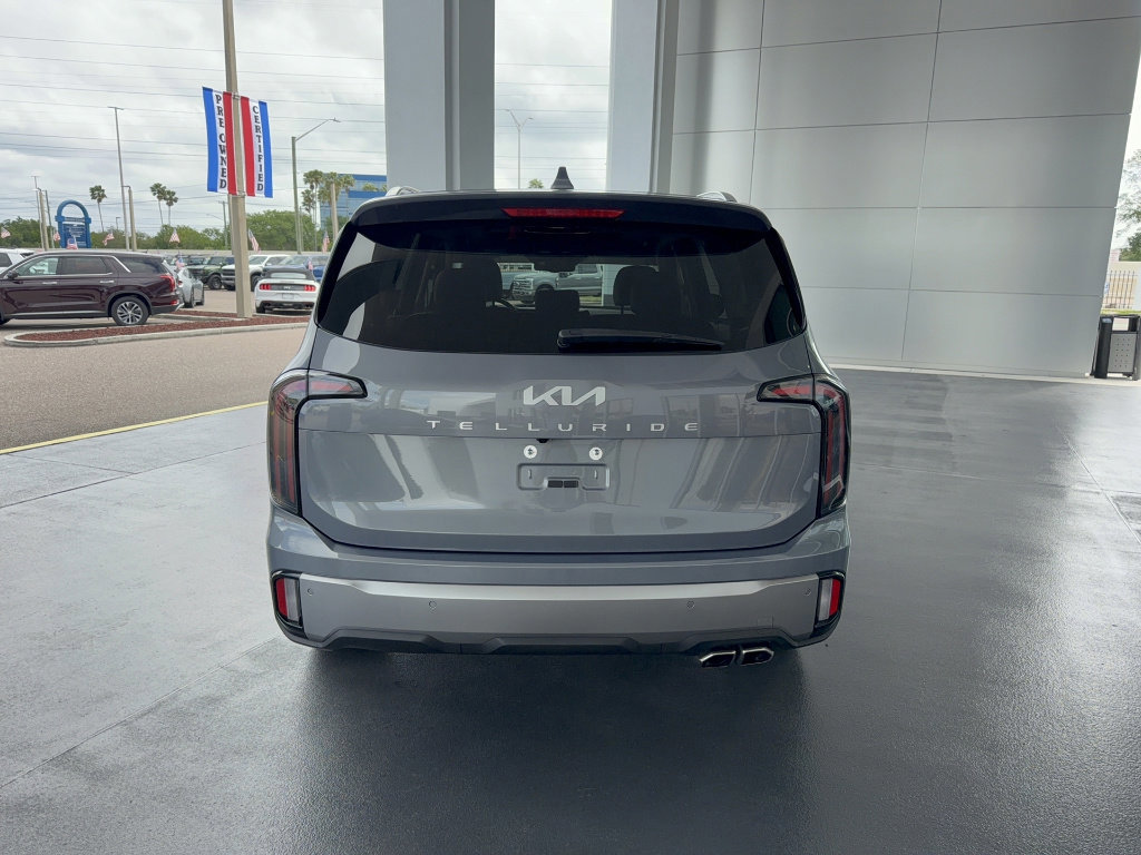Used 2025 Kia Telluride EX image 3