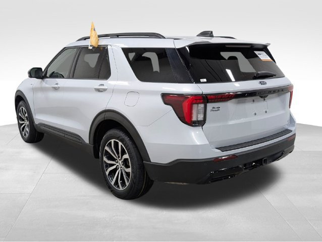 Certified 2026 Ford Explorer ST-Line AWD/4WD image 22