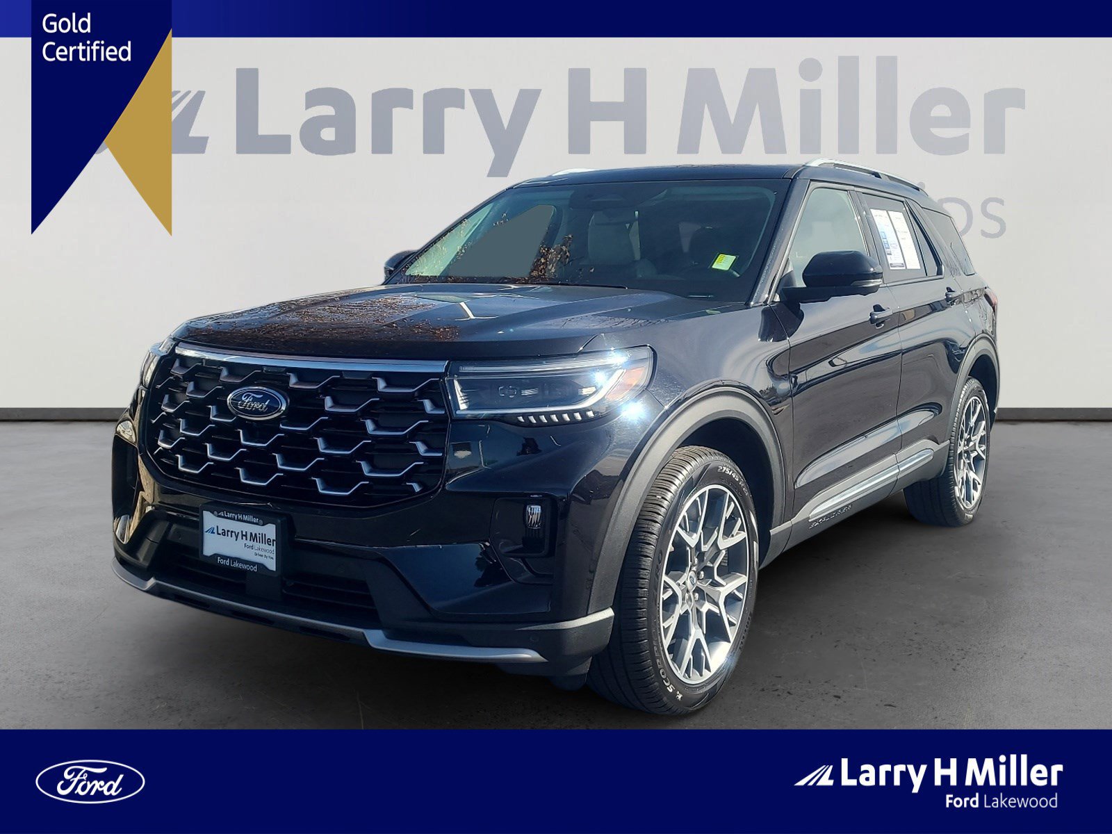 Certified 2025 Ford Explorer Platinum w/ Ultimate Package