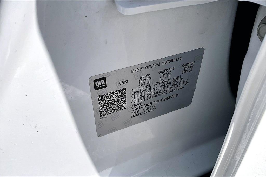 Used 2023 Chevrolet Malibu LT image 32