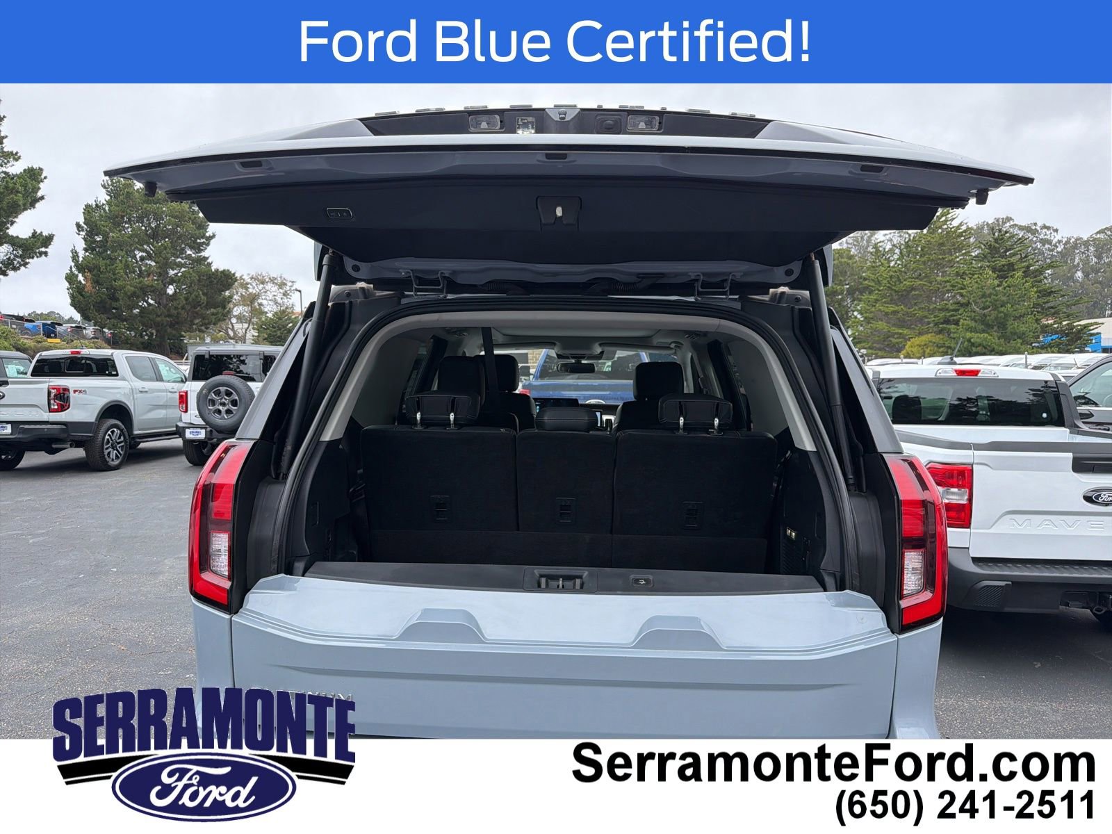 Certified 2025 Ford Expedition Platinum w/ Driver's Package AWD/4WD image 8