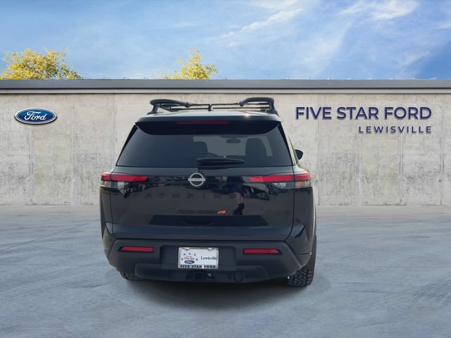 Used 2025 Nissan Pathfinder Rock Creek AWD/4WD image 7