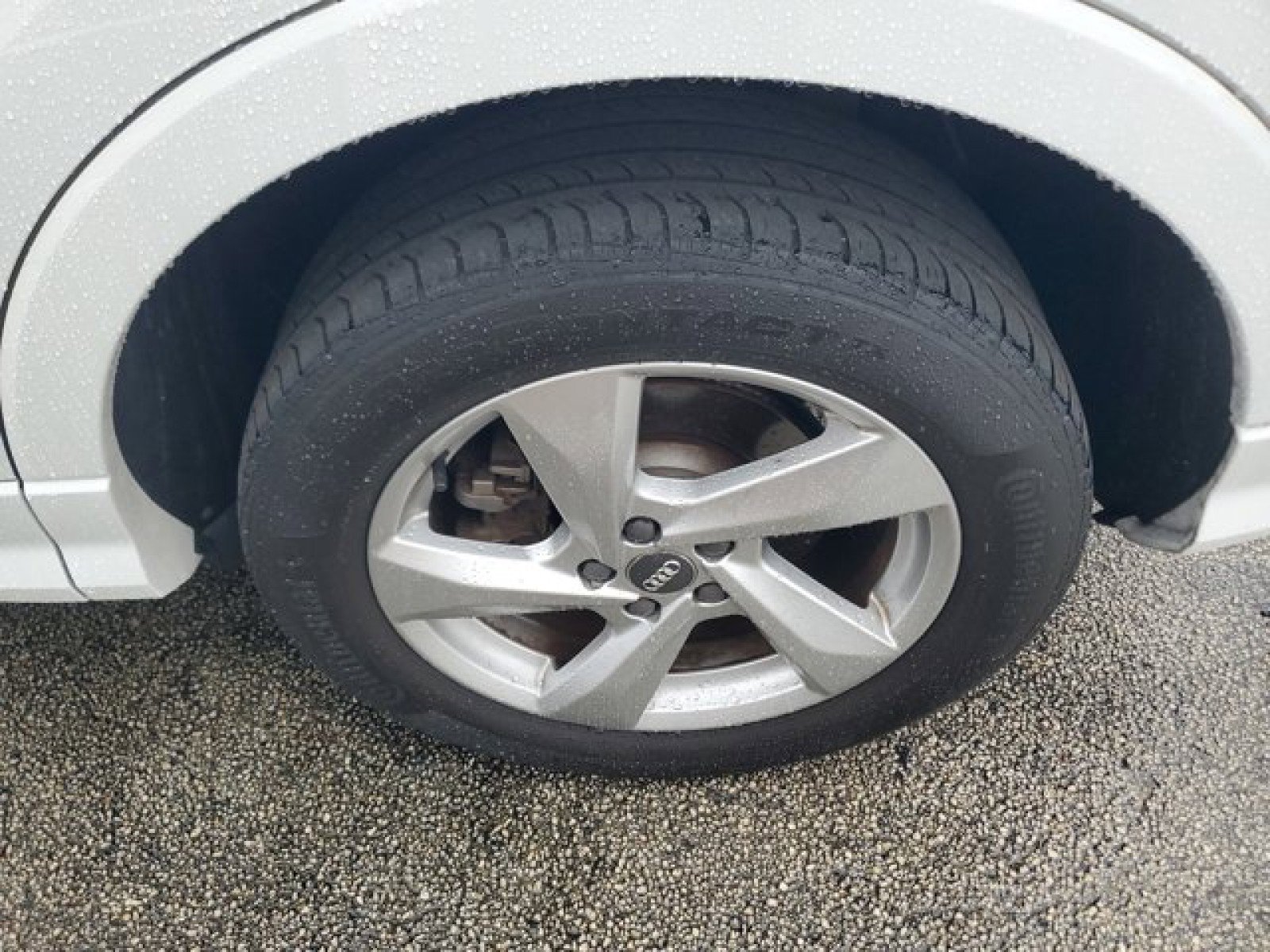 Used 2020 Audi Q3 2.0T Premium w/ Convenience Package image 4