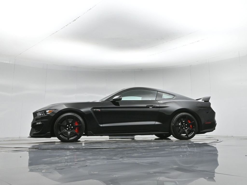 Certified 2017 Ford Mustang Shelby GT350R w/ GT350R Equipment Group 920A RWD image 6