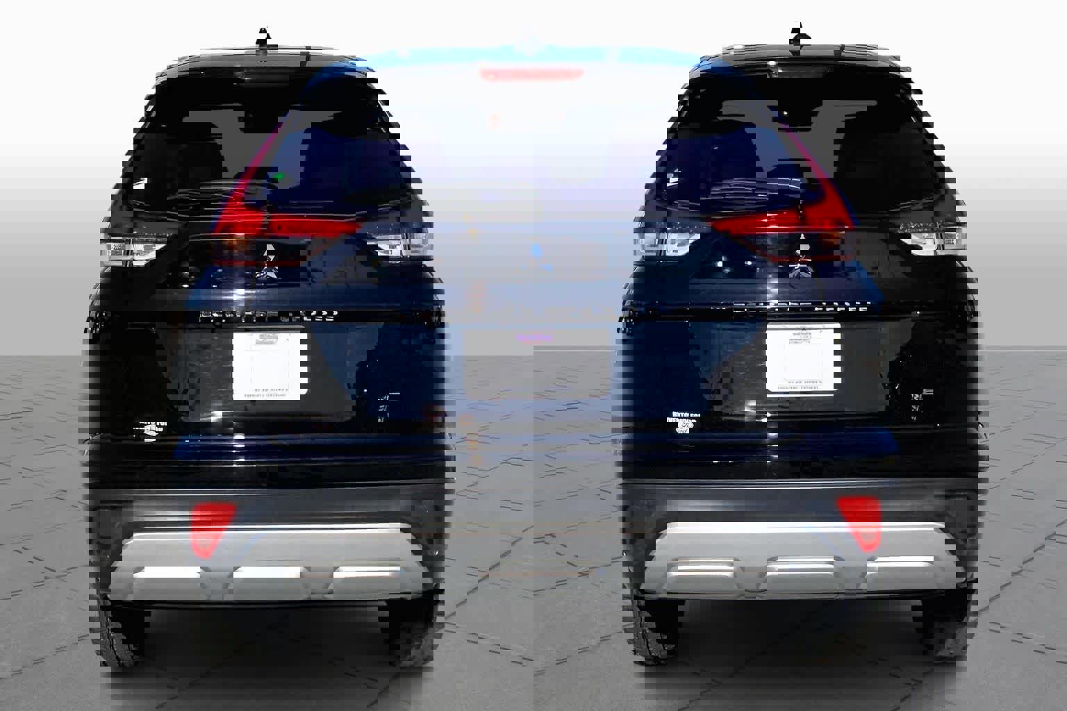 Used 2024 Mitsubishi Eclipse Cross SE image 2