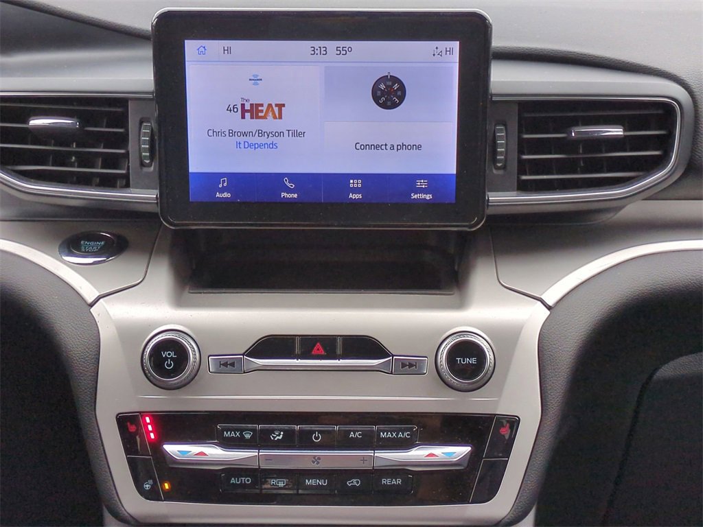 Certified 2022 Ford Explorer XLT w/ Equipment Group 202A image 18