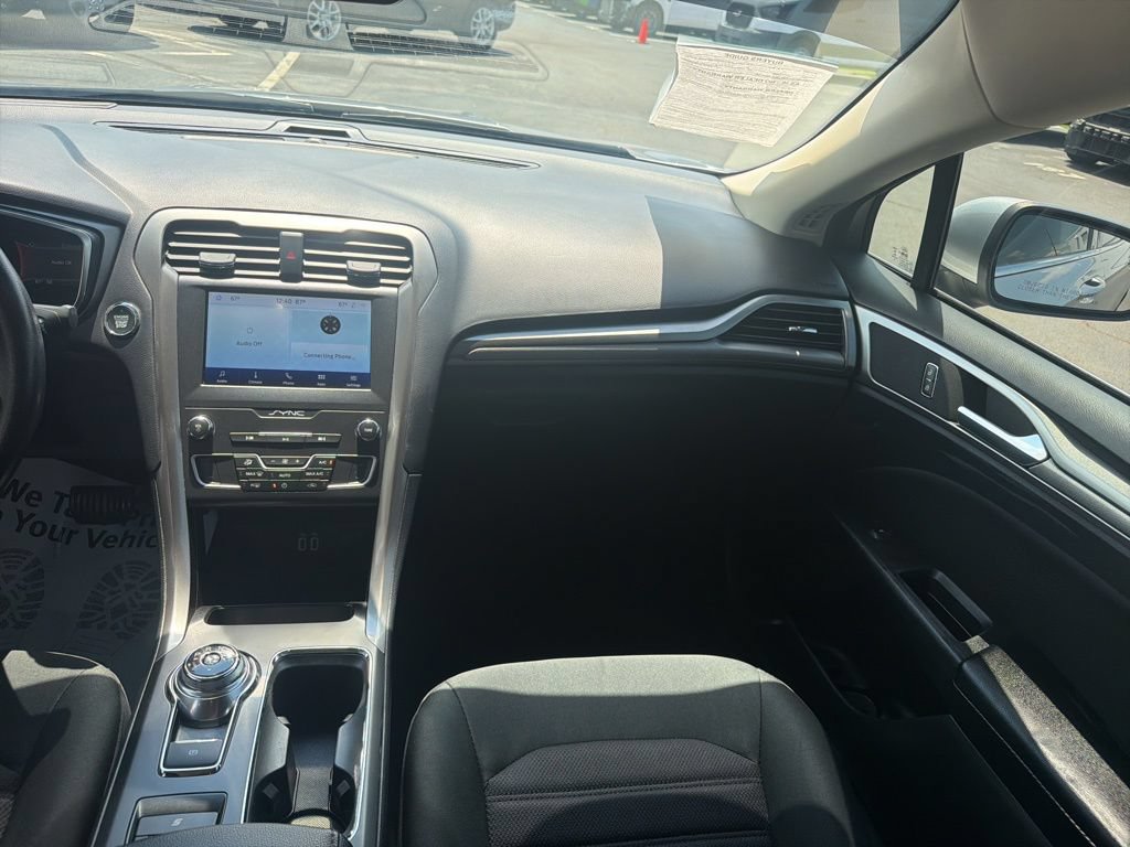 Certified 2020 Ford Fusion SE FWD image 20