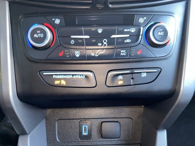 Certified 2018 Ford Escape SE w/ SE Sync 3 Package image 13