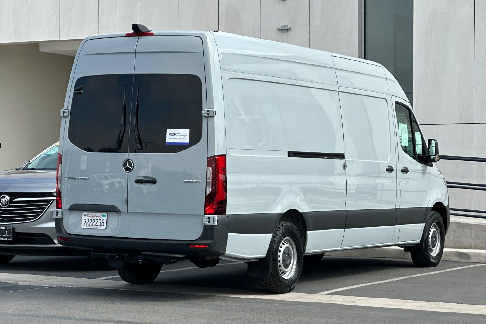 Used 2023 Mercedes-Benz Sprinter 2500 image 3