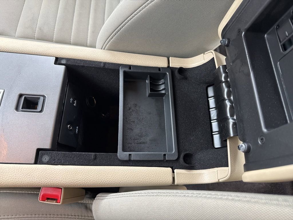 Certified 2018 Ford Taurus SE image 29