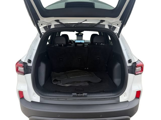 Certified 2025 Ford Escape ST-Line w/ Tech Pack #1 AWD/4WD image 18