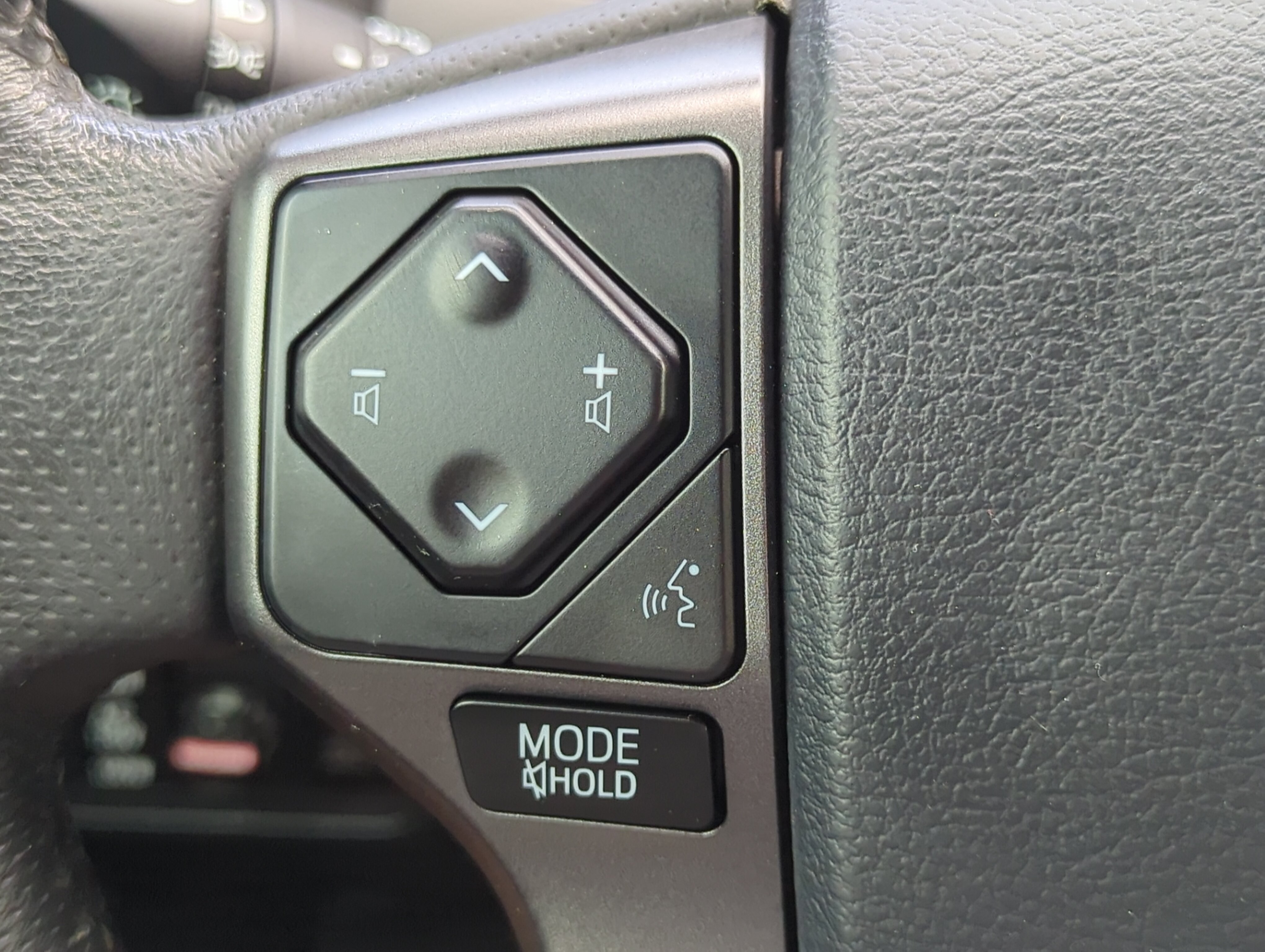 Used 2018 Toyota Tacoma TRD Off-Road AWD/4WD image 22
