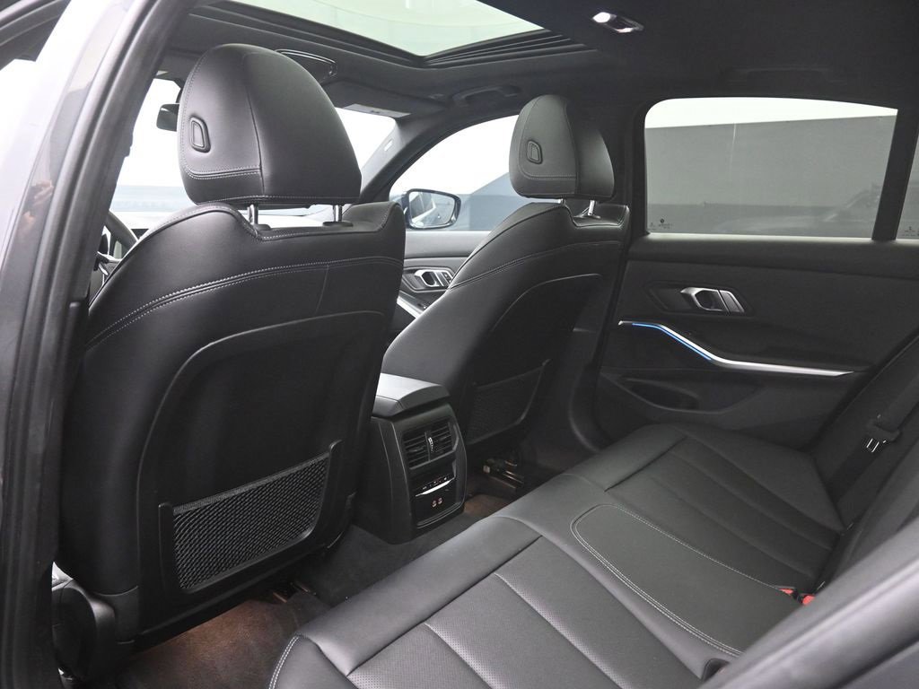 Used 2022 BMW 330i Sedan image 28