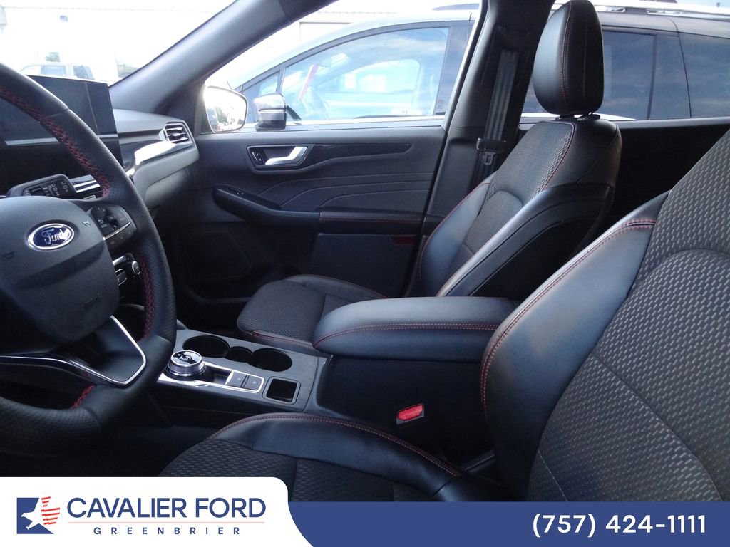 Certified 2023 Ford Escape ST-Line Select w/ Tech Pack #2 AWD/4WD image 8