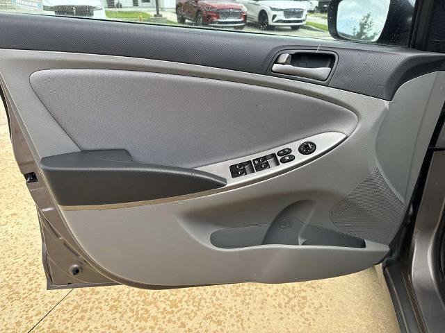 Used 2017 Hyundai Accent SE FWD image 21