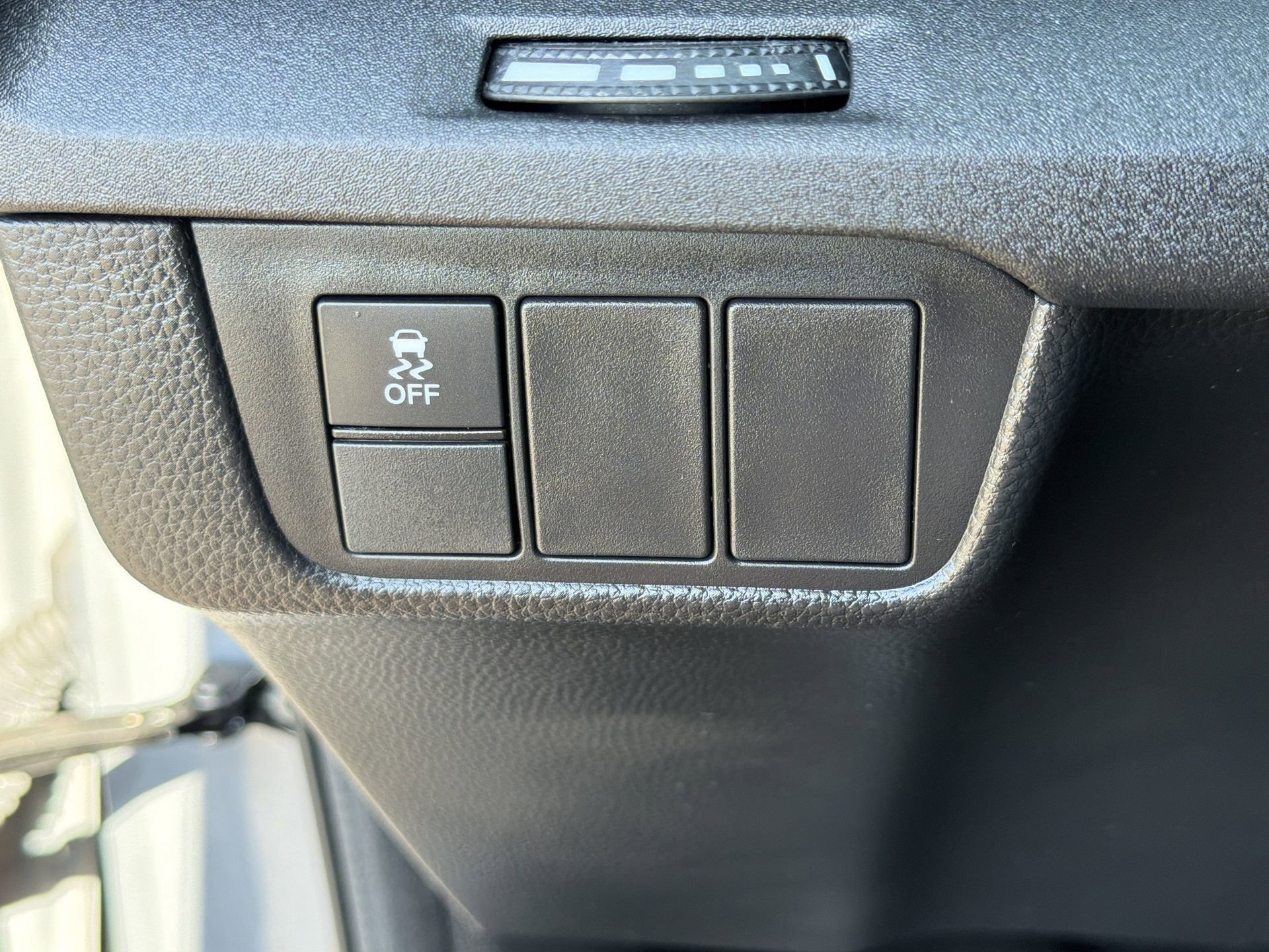 Used 2025 Honda CR-V EX image 17