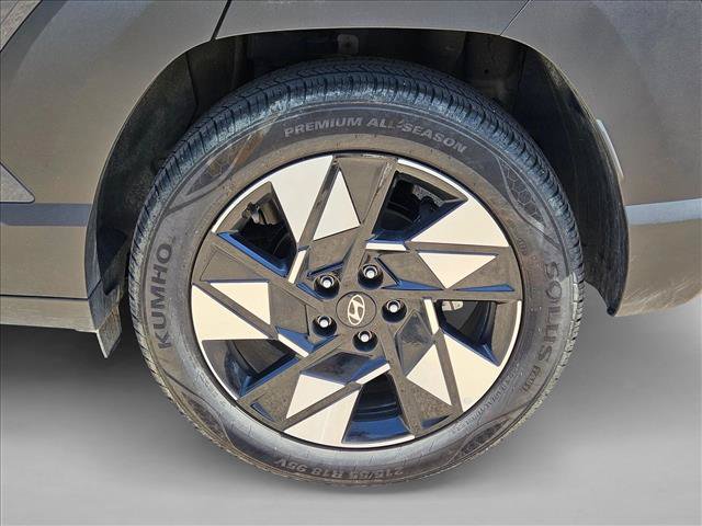 Used 2025 Hyundai Kona SEL FWD image 23
