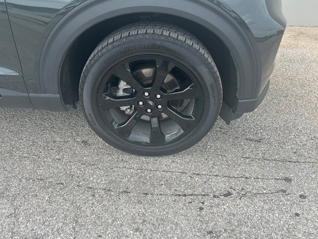 Certified 2023 Ford Explorer ST-Line AWD/4WD image 2