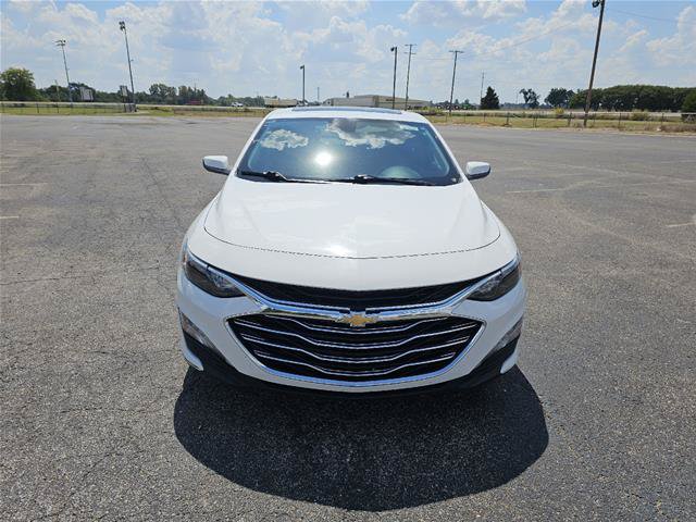 Used 2024 Chevrolet Malibu LT FWD image 2