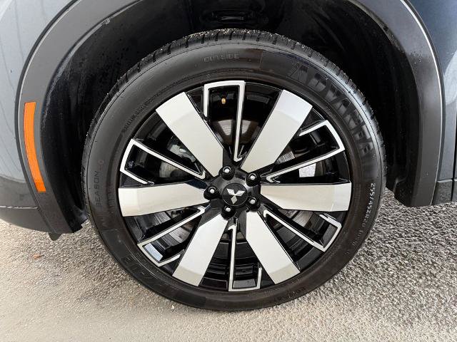 Used 2025 Mitsubishi Outlander SE FWD image 25